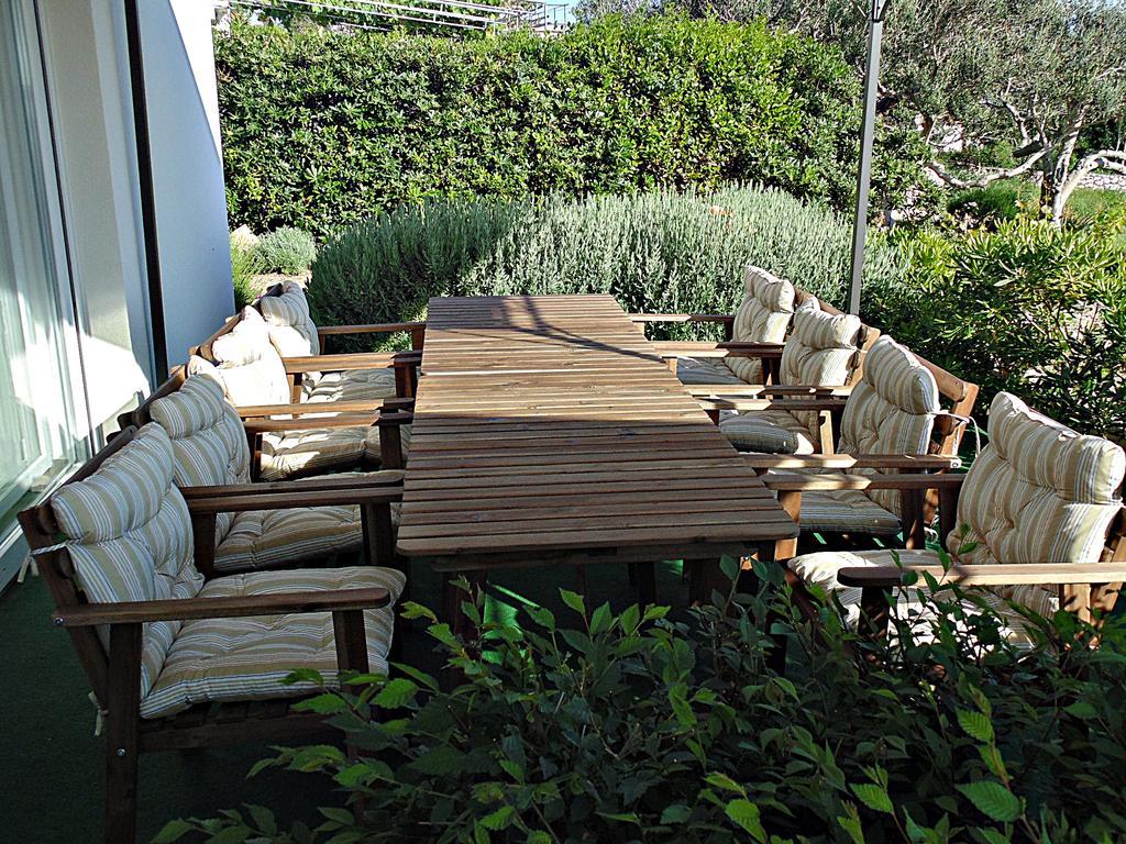 House Natali 70M From The Beach - Free Ev Top Up Rtina Exterior photo