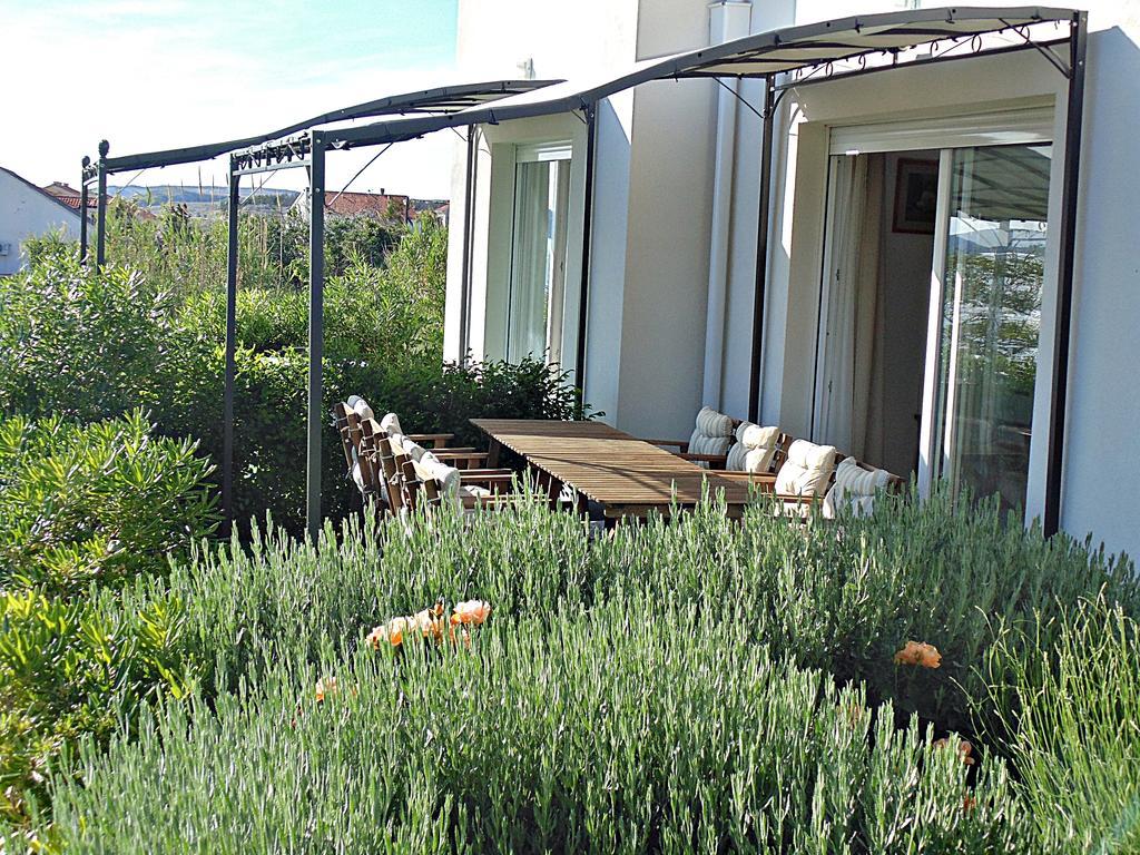 House Natali 70M From The Beach - Free Ev Top Up Rtina Exterior photo