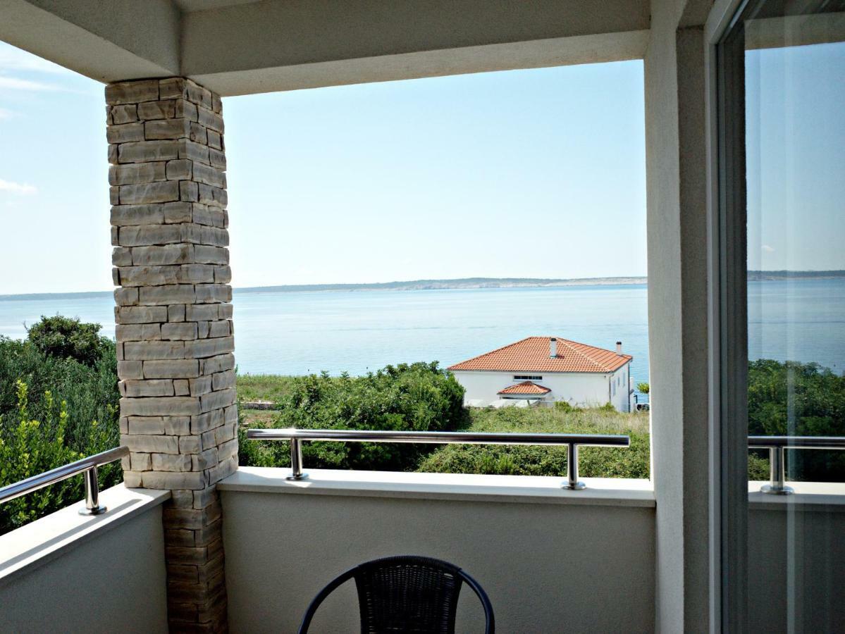 House Natali 70M From The Beach - Free Ev Top Up Rtina Exterior photo